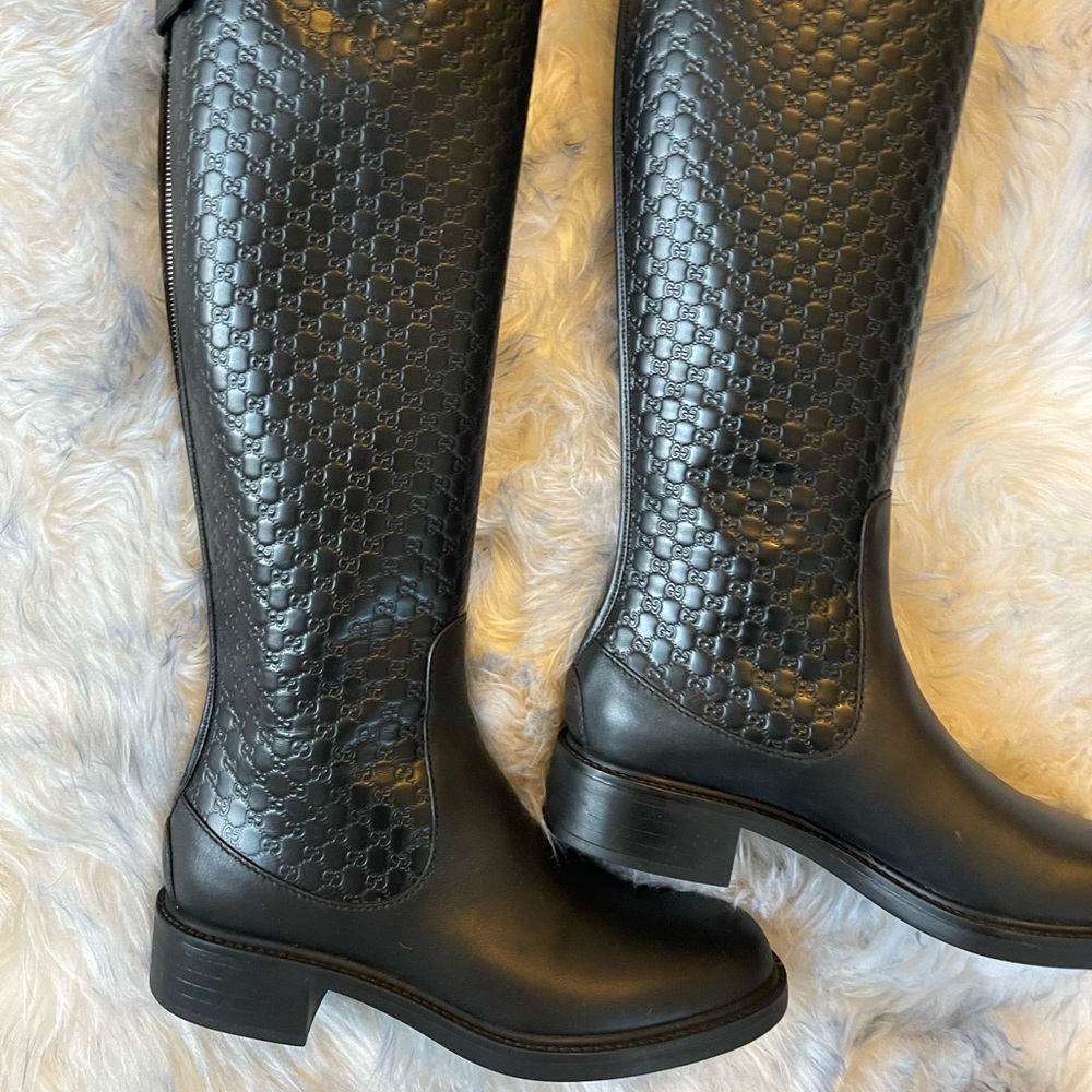 GUCCI
NEW Microguccissima Knee High Riding Boots size 37 Black leather